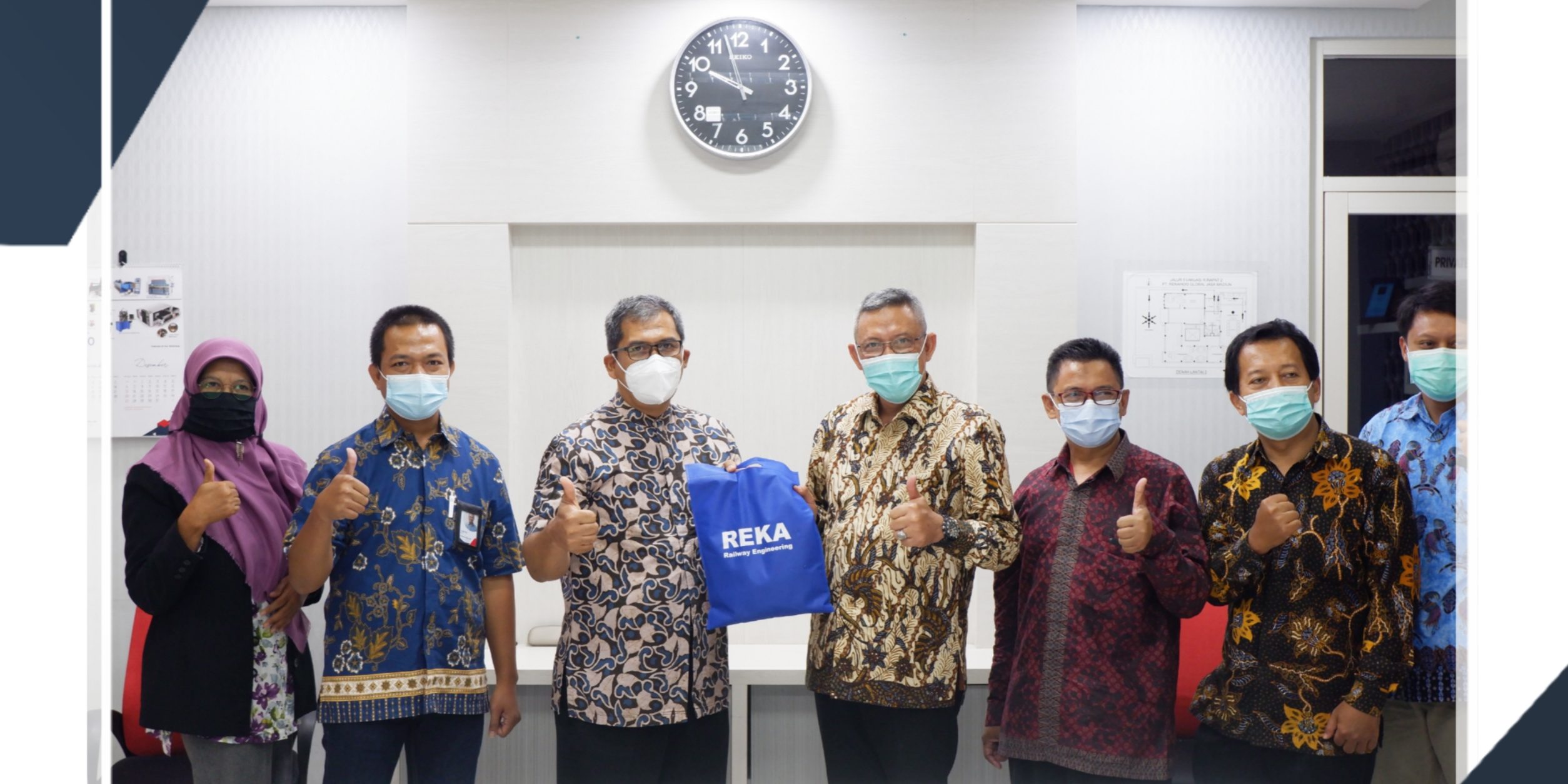 PicsArt_11-28-10.28.18